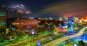 Night Photography at Jalan Pahlawan Semarang