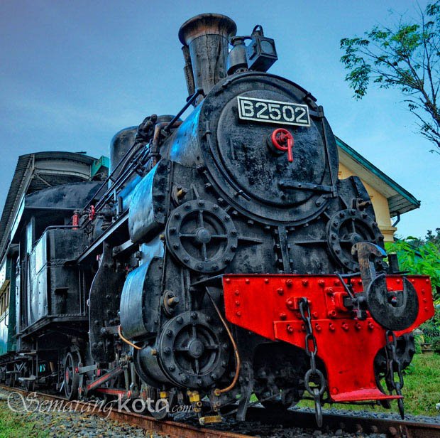 lokomotif-b2502-ambarawa-02